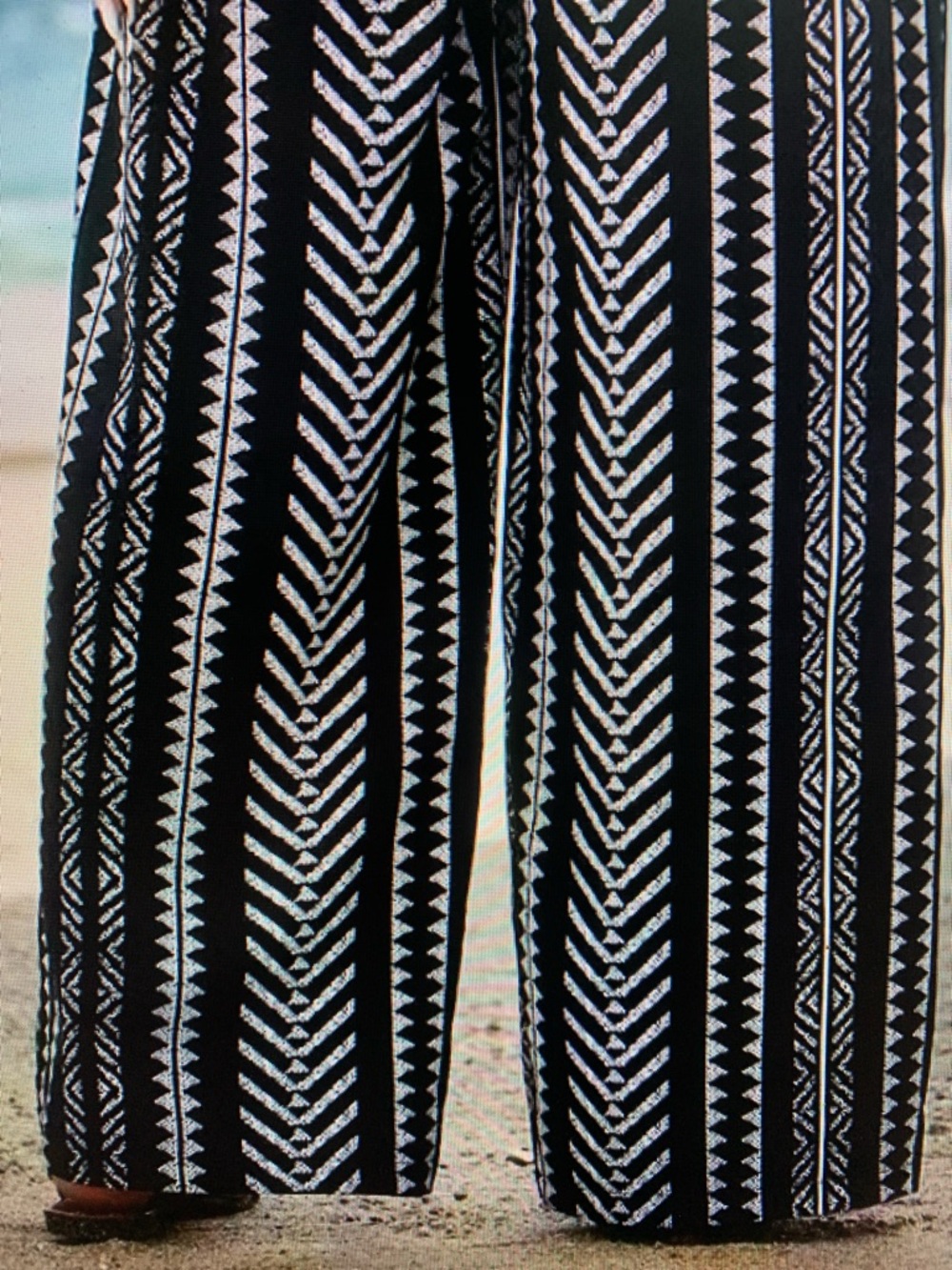 Women's Navy and White Patterned Wide-Leg Pants - Picture 5 of 5